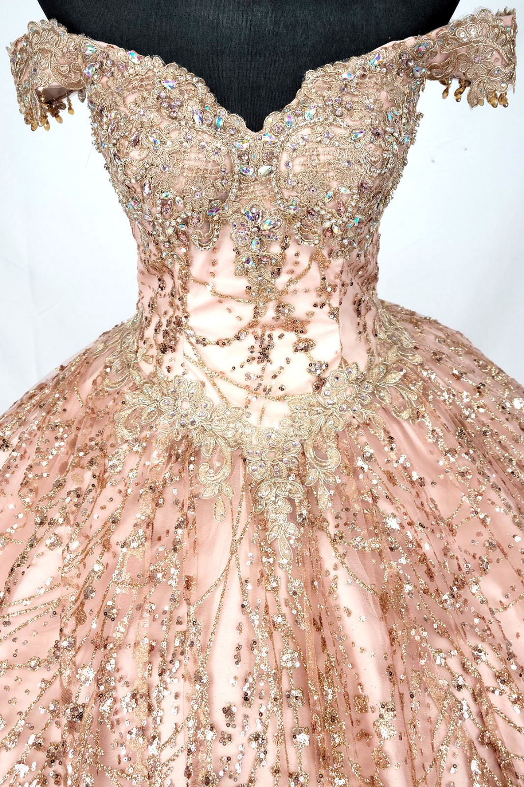 Est. CHF1523